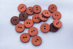 Coconut button brick red 12mm