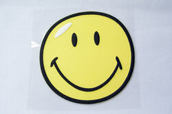 Giant smiley patch 12cm