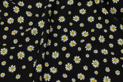Black blouse viscose with 1-2 cm daisies