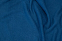 Soft winter-knit in petrol-blue