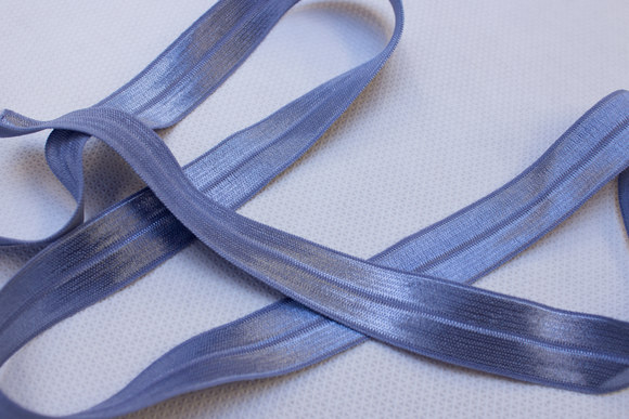 Elastic bias drape in light greyish blue
