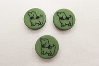 Button with dog 1.5 cm green