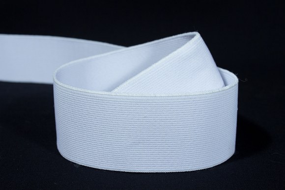 White, firm quality elastic 4 cm wide