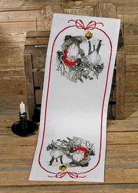 Table runner with elf and reindeer. Permin 75-9646. 