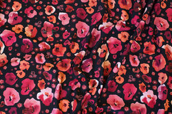 Black, organic cotton-jersey with red and wine-red flowers