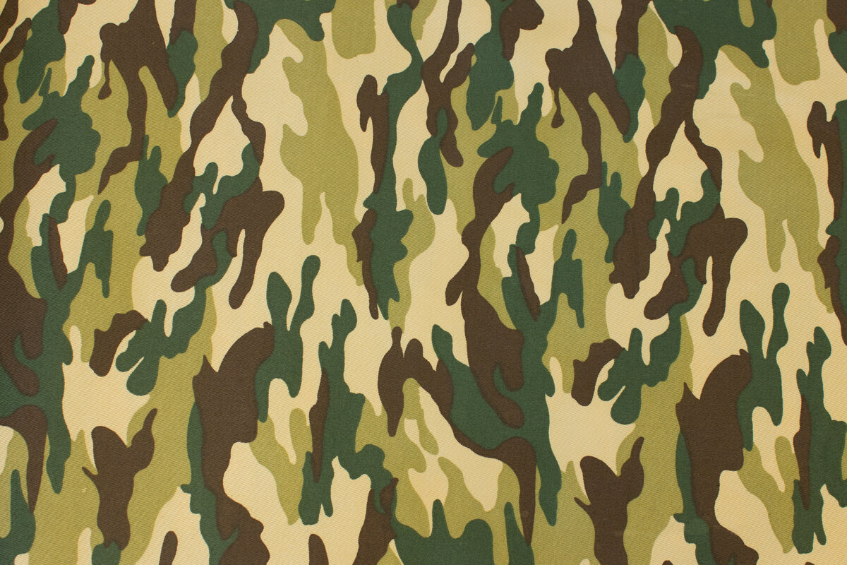 Mellemsvær camouflage stof i lyse | FJØLNER