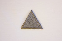 Grey triangle patch 3 cm
