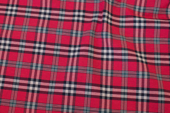 Red-checked cotton and polyester