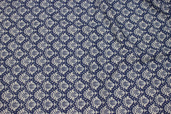 Light blouse-denim with ca. 3 cm pattern