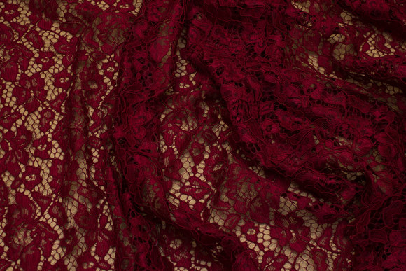 Wine-red dress-lace-fabric with scallop edge in both sides