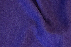 100 % wool bouclé in speckled purple