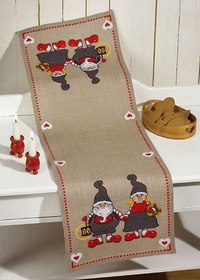 Christmas table runner with elf couple. Permin 68-5205. 
