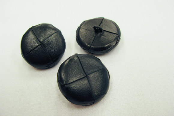 Leather button black 2.5 cm