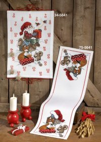 Gift calendar with Santa and animals. Permin 34-5641. 