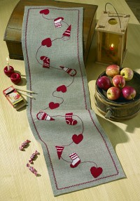 Christmas runner with hearts etc.. Permin 68-0246. 