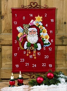 Christmas gift calendar - Santa with the presents. Permin 34-7252. 