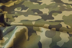 Camouflage-fabric with light stretch