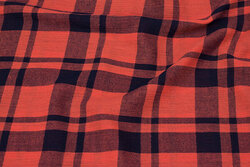 Viscose crepe in navy and coral checks